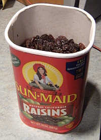 Raisin Cain | Logos con carne